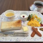 Cafe & Restaurant グルメ有楽、一宮市栄にあるホテルライク・モーニングの喫茶店